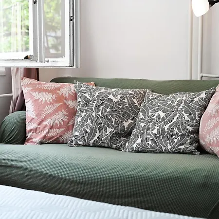 Urban - Style Meets Comfort Semesterbostad *