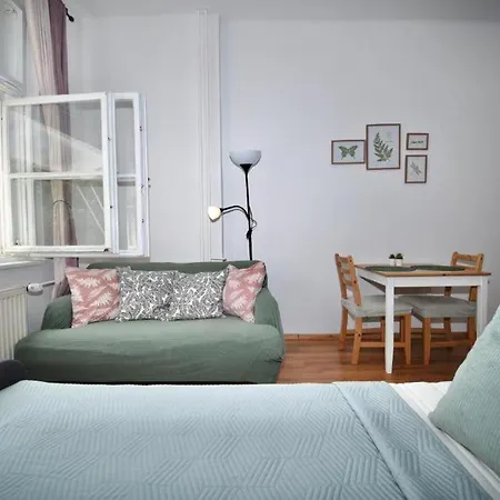 Urban - Style Meets Comfort Semesterbostad Bratislava