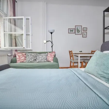 Urban - Style Meets Comfort Semesterbostad Bratislava