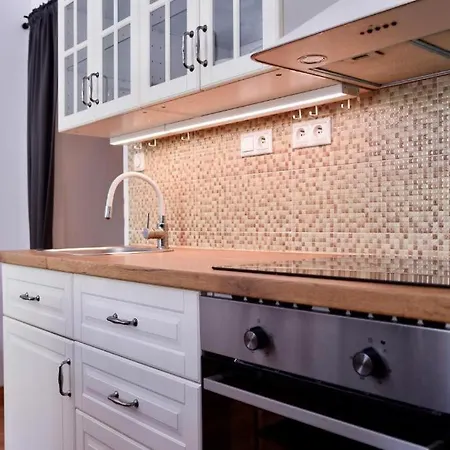 Urban - Style Meets Comfort