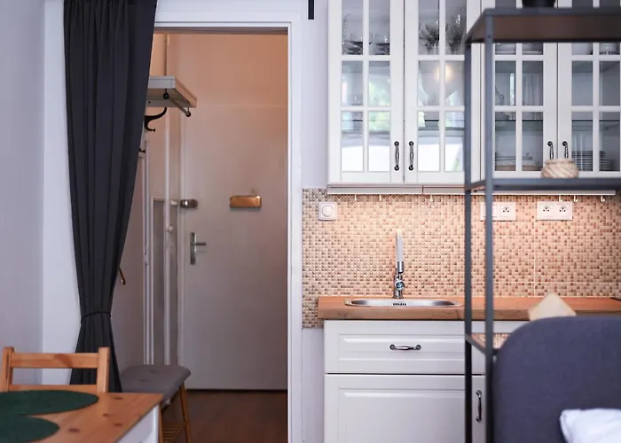 Urban - Style Meets Comfort